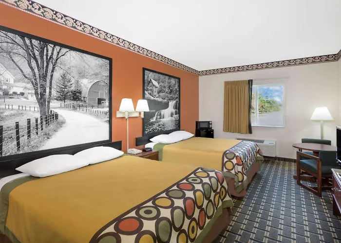 Super 8 By Wyndham Athens